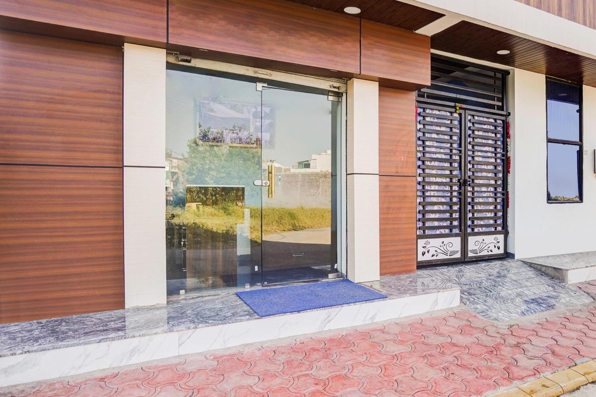 Super Hotel O Brilliant Convention Centre Formerly Madhur Shree Indore Ngoại thất bức ảnh